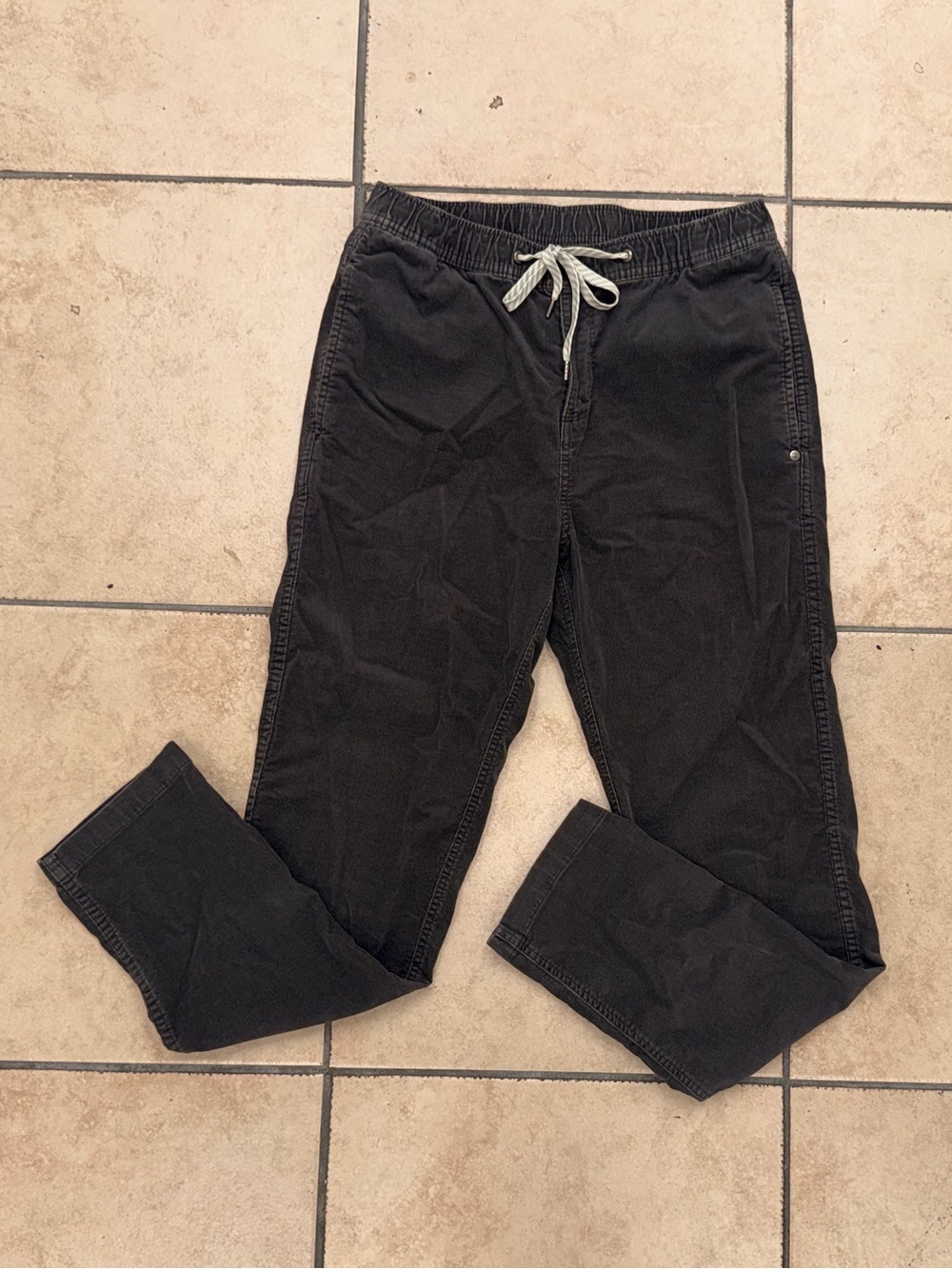 Vuori Optimist Corduroy Pants V440 Dark Gray Mens S Tapered Logo Causal Active